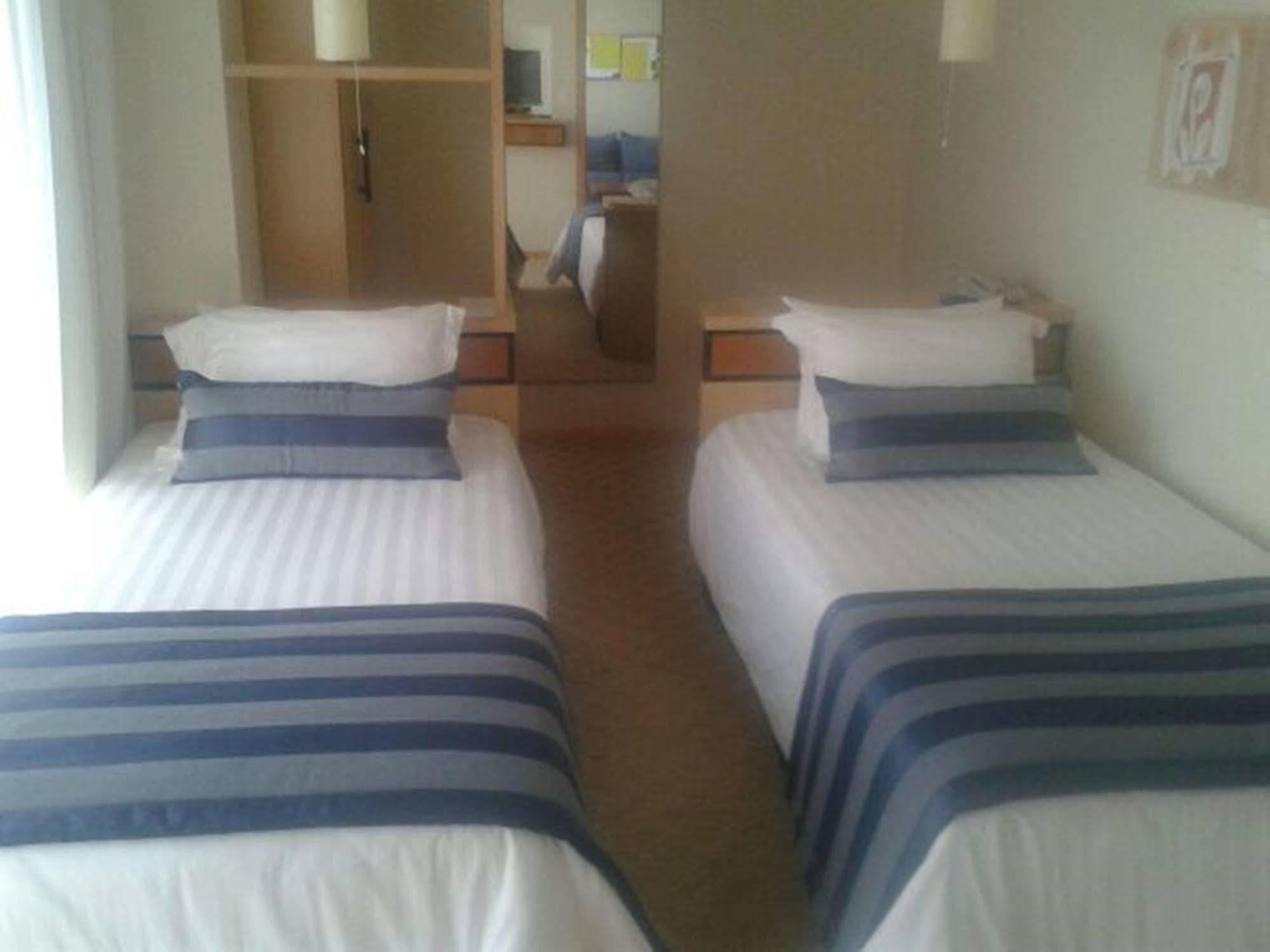 Astron Suites Sao Jose Dos Pinhais By Nobile Ngoại thất bức ảnh